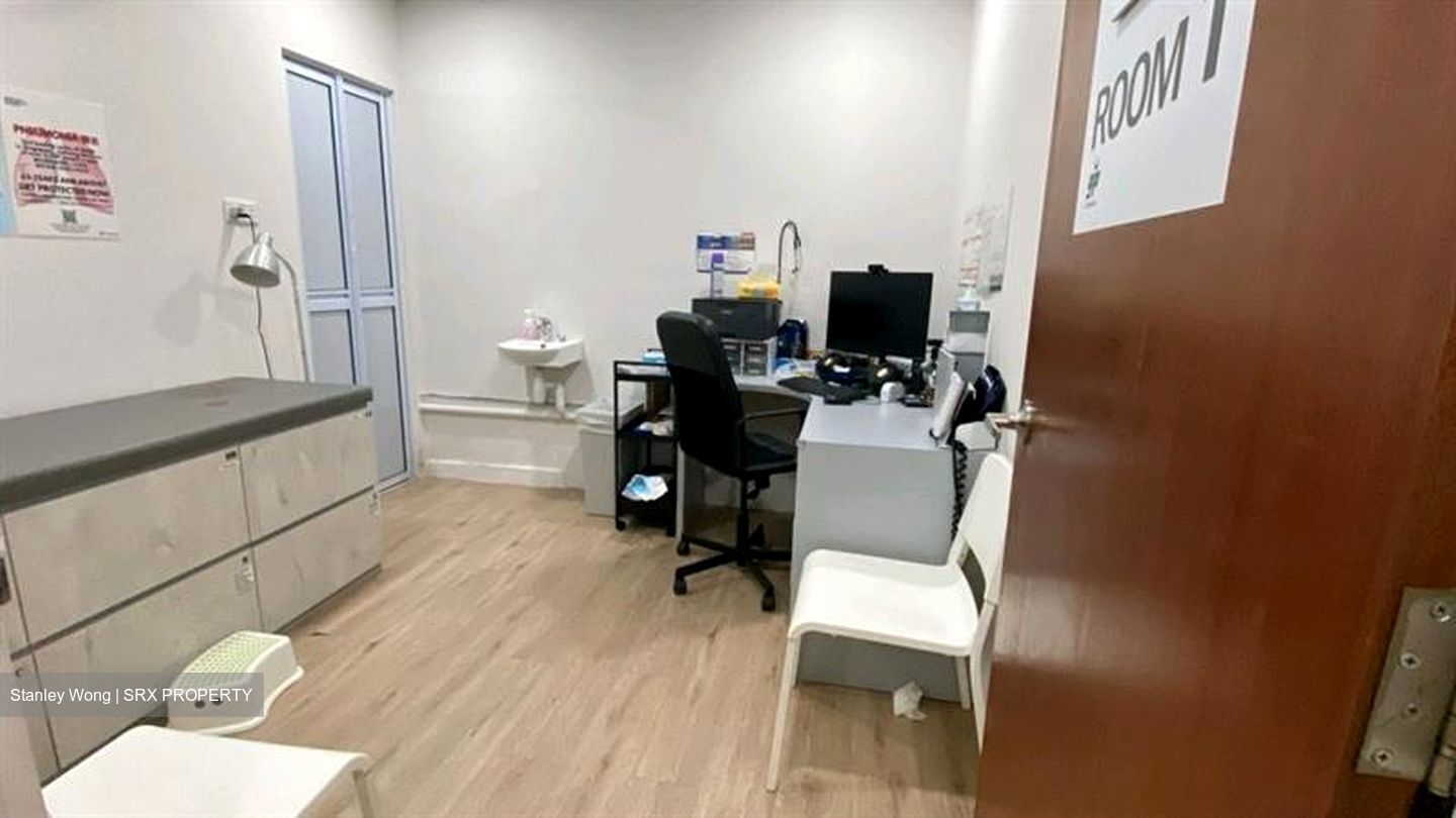Cassia Crescent (D14), Retail #553419031